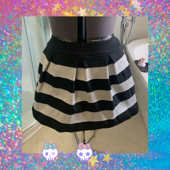 Striped skirt - Picture 1 of 2